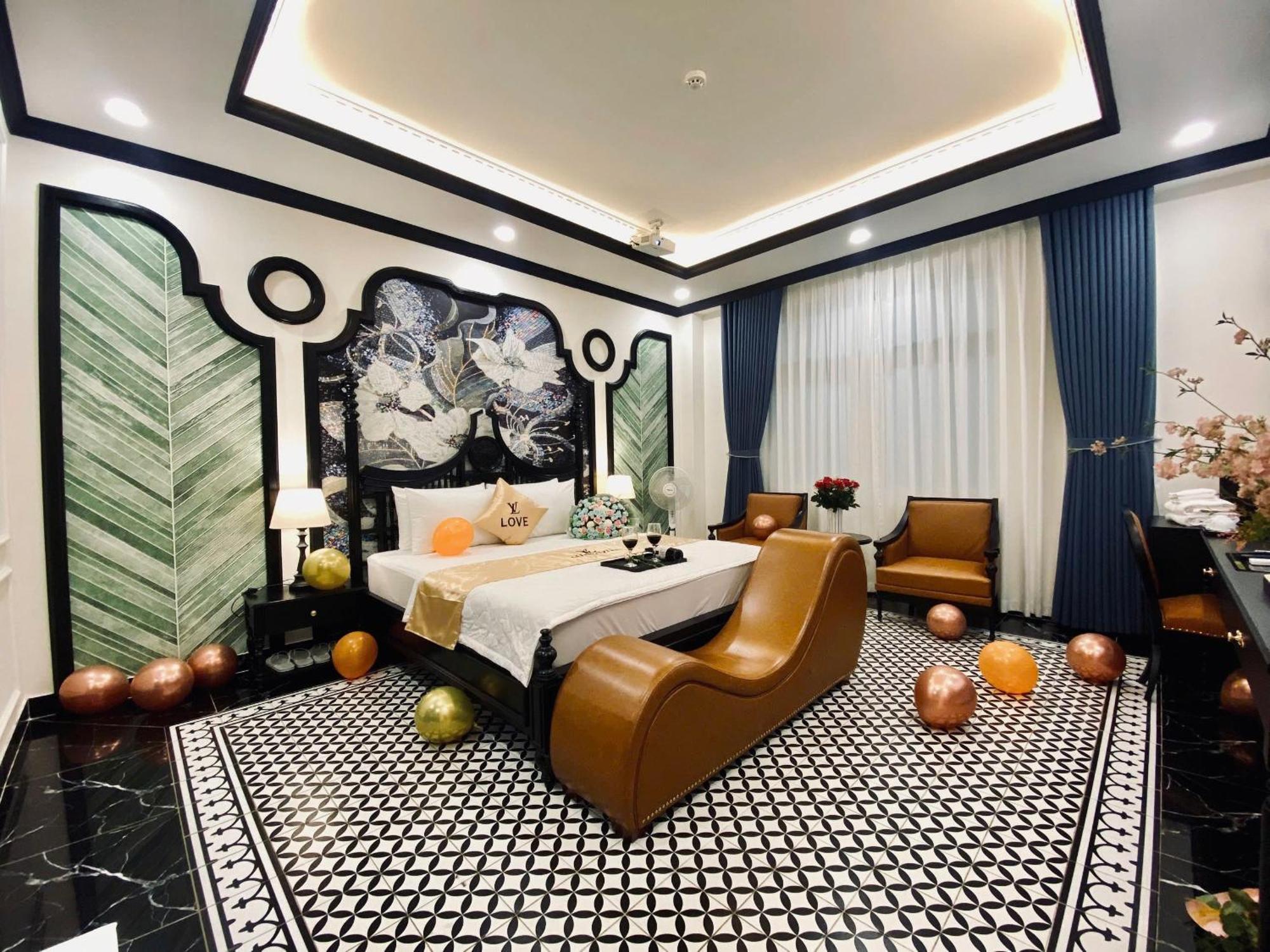 Luxury Place Hotel - Hanoi — Photos 1