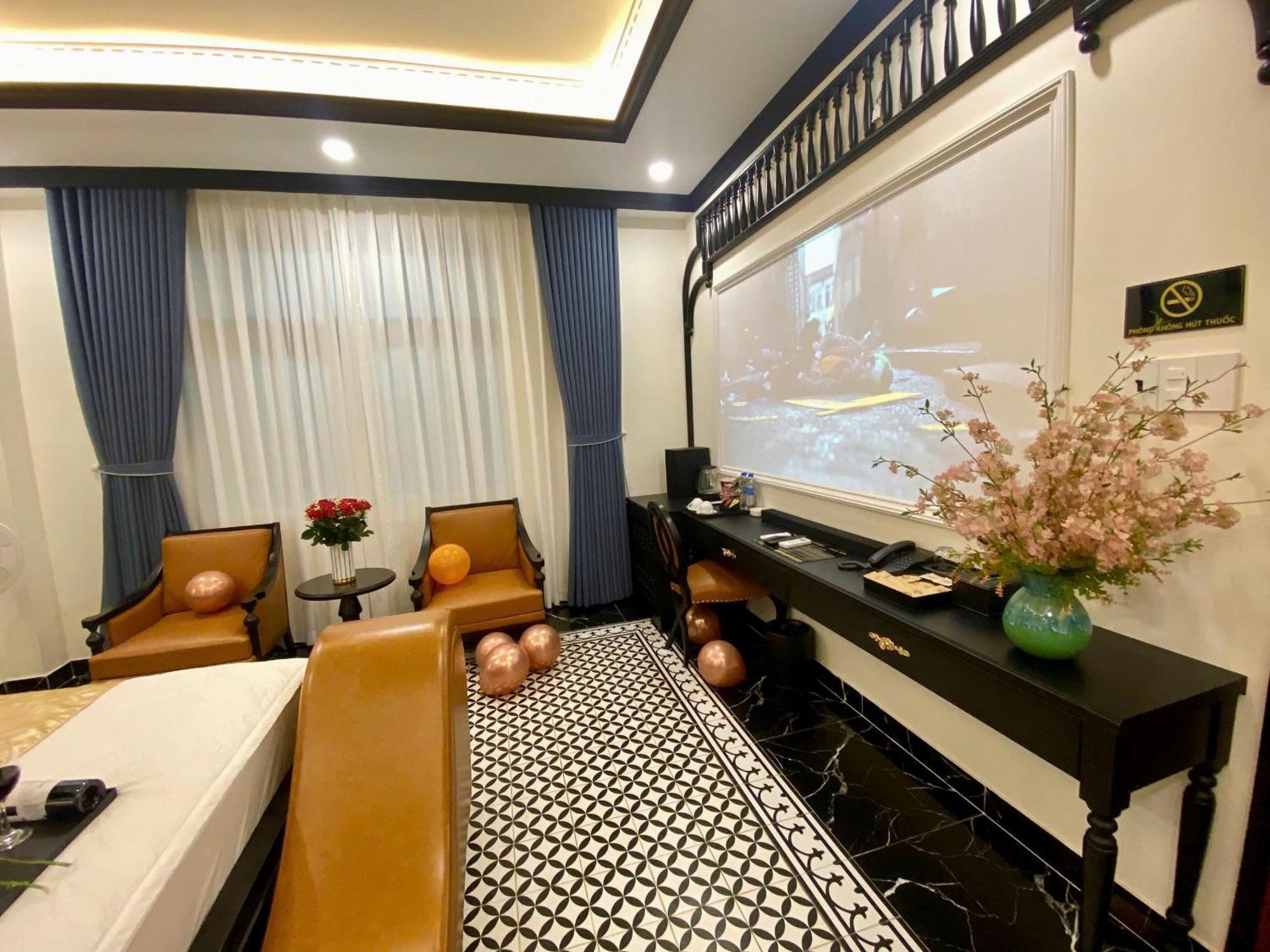 Luxury Place Hotel - Hanoi — Photos 3